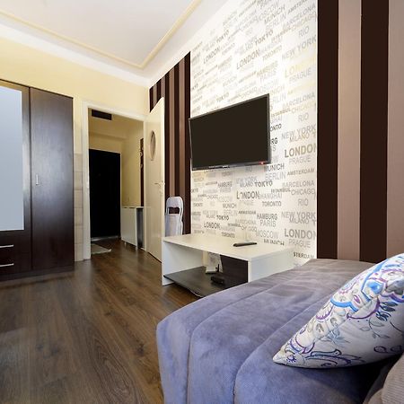 Parliament Apartment Belgrado Esterno foto
