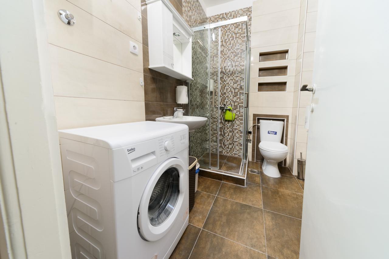 Parliament Apartment Belgrado Esterno foto
